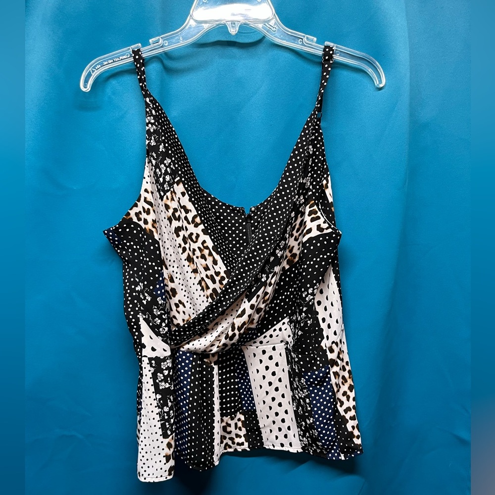 Cabi top
